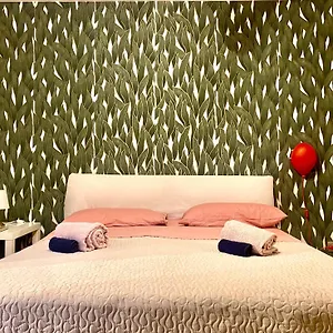https://sake-family-suite-catania.taorminaitalyhotels.com